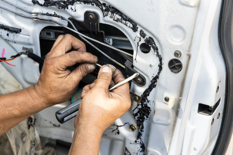 entry system control panel scaled car door unlocking in east saint louis, il.